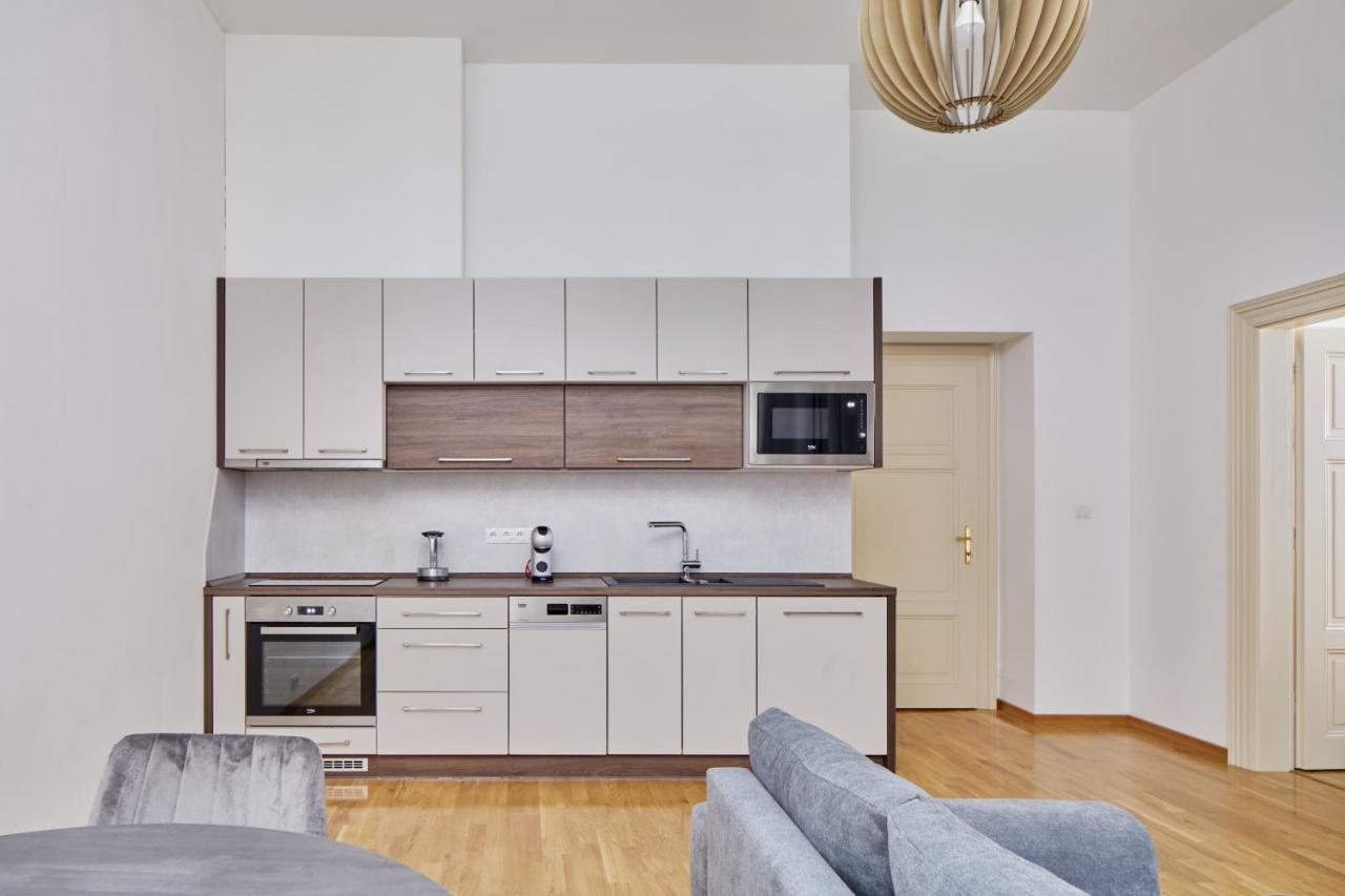 Deluxe Condo near Wenceslas Square by Prague Days Exterior foto
